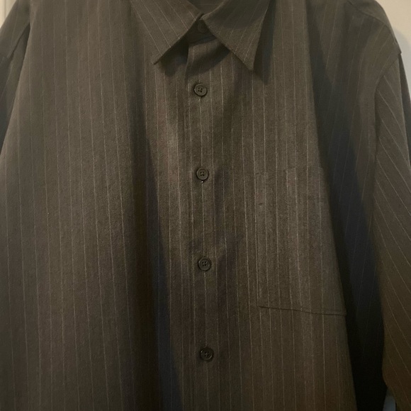 Kenneth Cole pinstripe dress shirt - XL - Picture 2 of 4